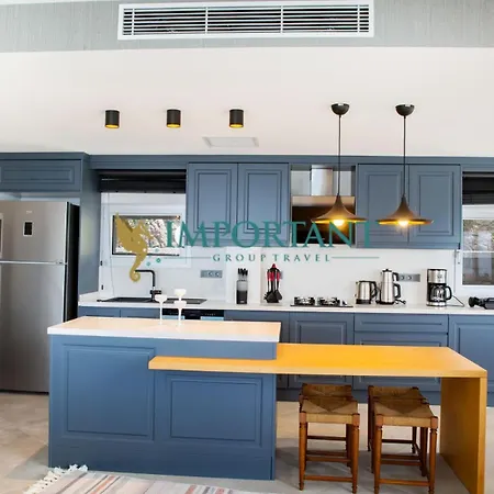 빌라 Bd4123 Five Bedroomed With Pool And Sea View *